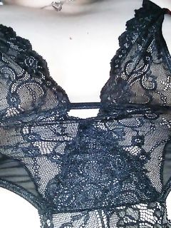 Adora i massaggi alle sue tette