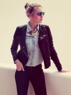 Esibizionista e troia