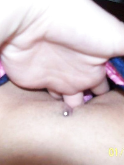 Bella topa tettona si autofotografa nuda