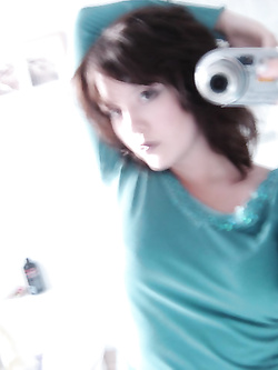 Autofoto di belle ragazze