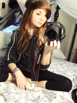 Autoscatti hot di una 19enne in lingerie