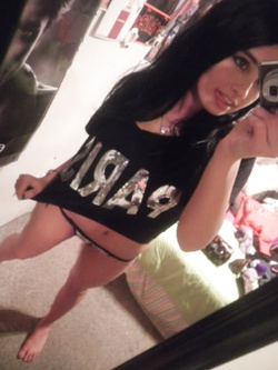 Selfie di una 18enne fighissima