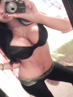 Selfie di una 18enne fighissima