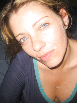 La porno MILF slave
