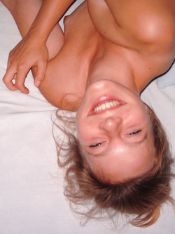 ragazza nuda