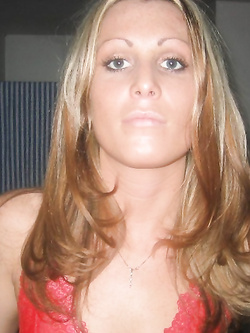 Due bionde lesbiche