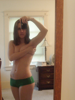 Bocchinara bionda fotografata dal compagno