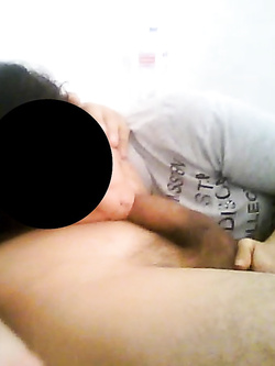 Adoro succhiare il cazzo e culo!