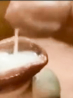 La mia bocca piena di nettare caldo