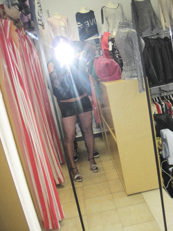 Troia in sexy shop