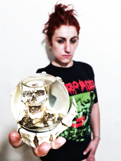VINYLS & TSHIRTS