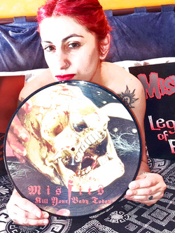 VINYLS & TSHIRTS