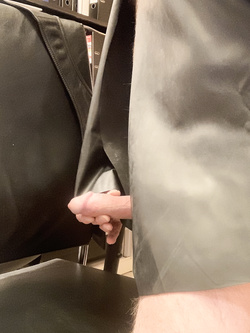 Lenny52… che puttana … feticista e molto culo