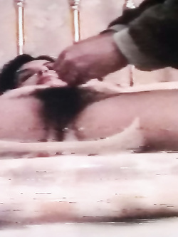 Giovane o vecchia... ma sempre puttana!