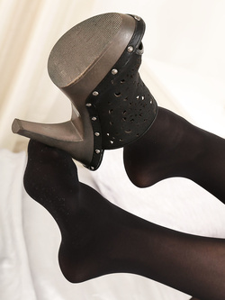 Nylon feet love