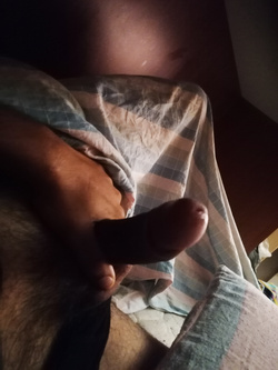 Uccello voglioso cerca bocca da soddisfare