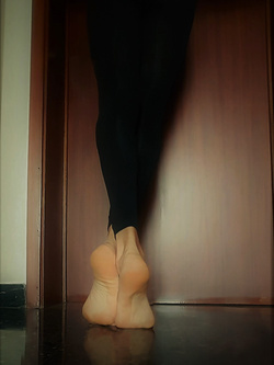 Maurihotfeet  piedii, culo , cazzo , tributi , dildo ..etc