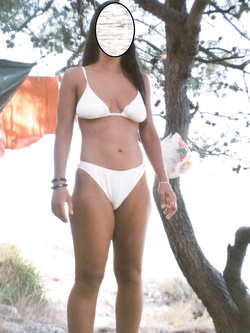 Francesca ventenne in vacanza in Spagna