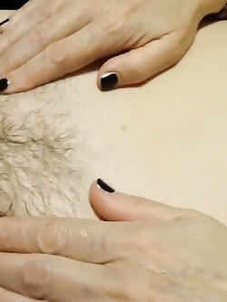 Mia moglie viene messa a nudo 4