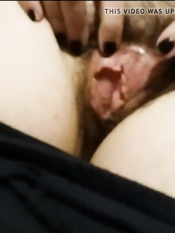 Mia moglie viene messa a nudo 4