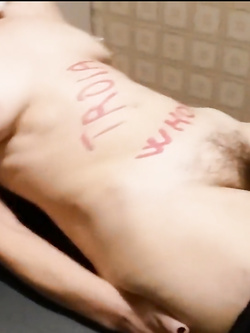 Mia moglie viene messa a nudo 6