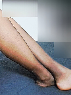 Un po di culo e gambe...