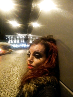 IN ZONA PIRAMIDE A ROMA LA NOTTE...