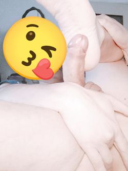 Cazzo in tiro e culo voglioso