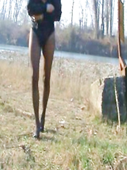 mi mostro al'aperto
