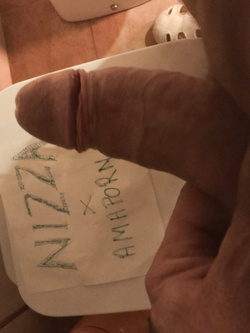 Mi mostro nudo