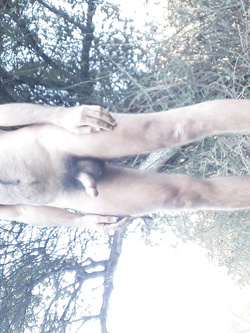 Nudo all'aperto