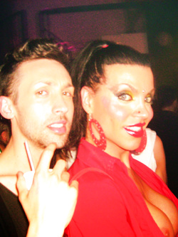 IL VERO PORNO SU AMA CLICCAAAA