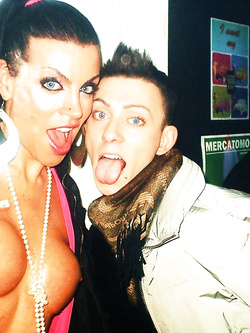 TI CERCO E TI VOGLIO SU AM,A PORN CLICCAAAA Parte 2