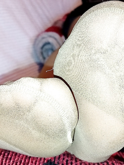 piedi e collant - feet and pantyhose