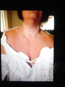 La mia splendida amic che ama i massaggi e il relax