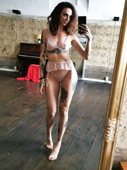 Angelica Suicide GIrl Italiana