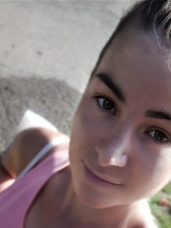 simona - porcellina esibizionista da bo