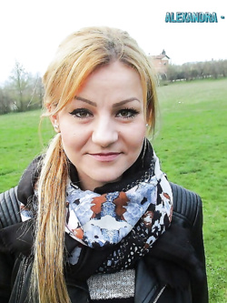 simona - porcellina esibizionista da bo