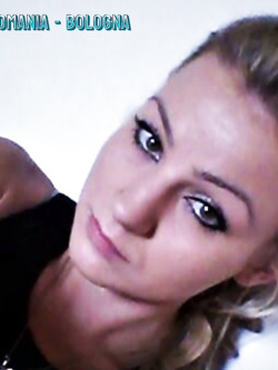 simona - porcellina esibizionista da bo