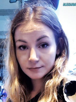 simona - porcellina esibizionista da bo