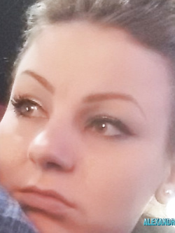 simona - porcellina esibizionista da bo