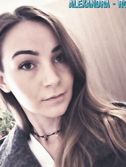 simona - porcellina esibizionista da bo