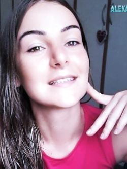 simona - porcellina esibizionista da bo