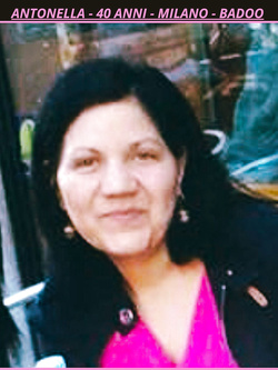 antonella - esibizionista da milano