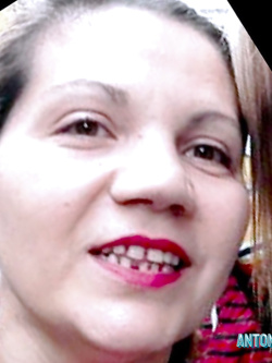antonella - esibizionista da milano