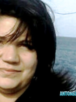antonella - esibizionista da milano