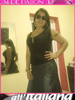 CASSANDRA -GINA - ZINGARA ESIBIZIONISTA