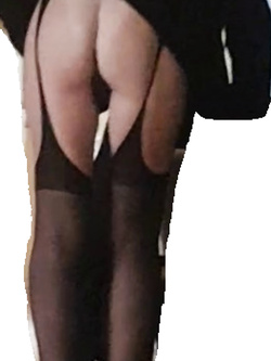 MILF DARIA - WIFE IN BLACK 1