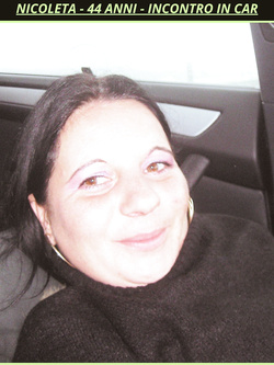 nicoleta - porcella esibizionista di milano