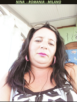 NICOLETA - MILANO - PORCELLA ESIBIZIONISTA